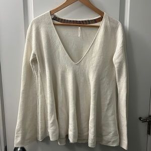 Free people bell sleeve sweater tunic top small white
